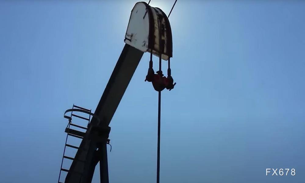 XM外汇官网:原油暴风眼!库存激增VS地缘冲突,油市深陷多空绞杀战(图1)